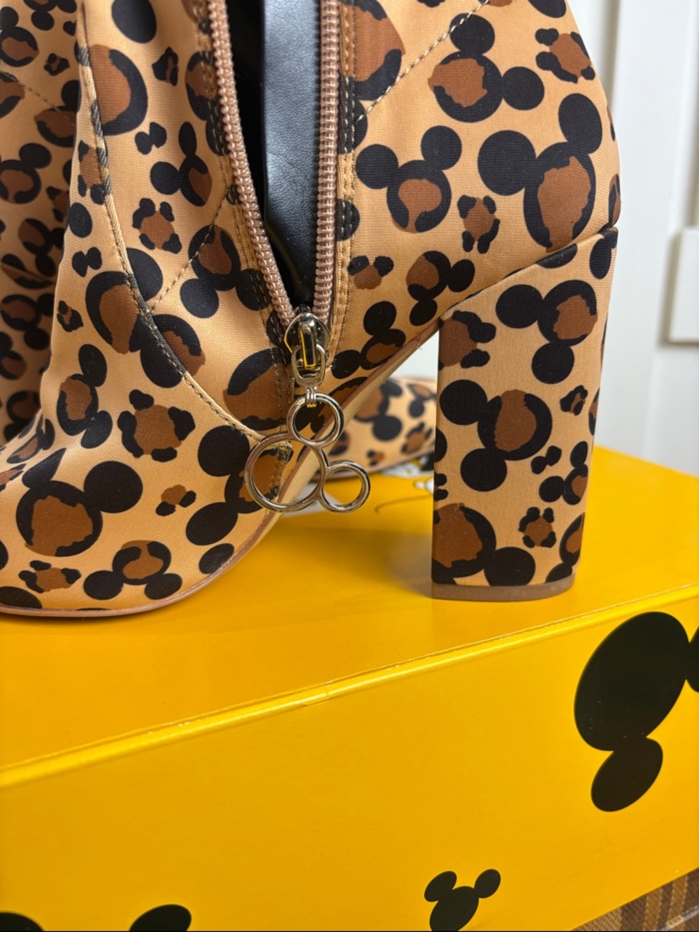 Disney x Aldo Tan Ankle Boots with Leopard Mickey Print, Size 8 - Picture 5 of 9